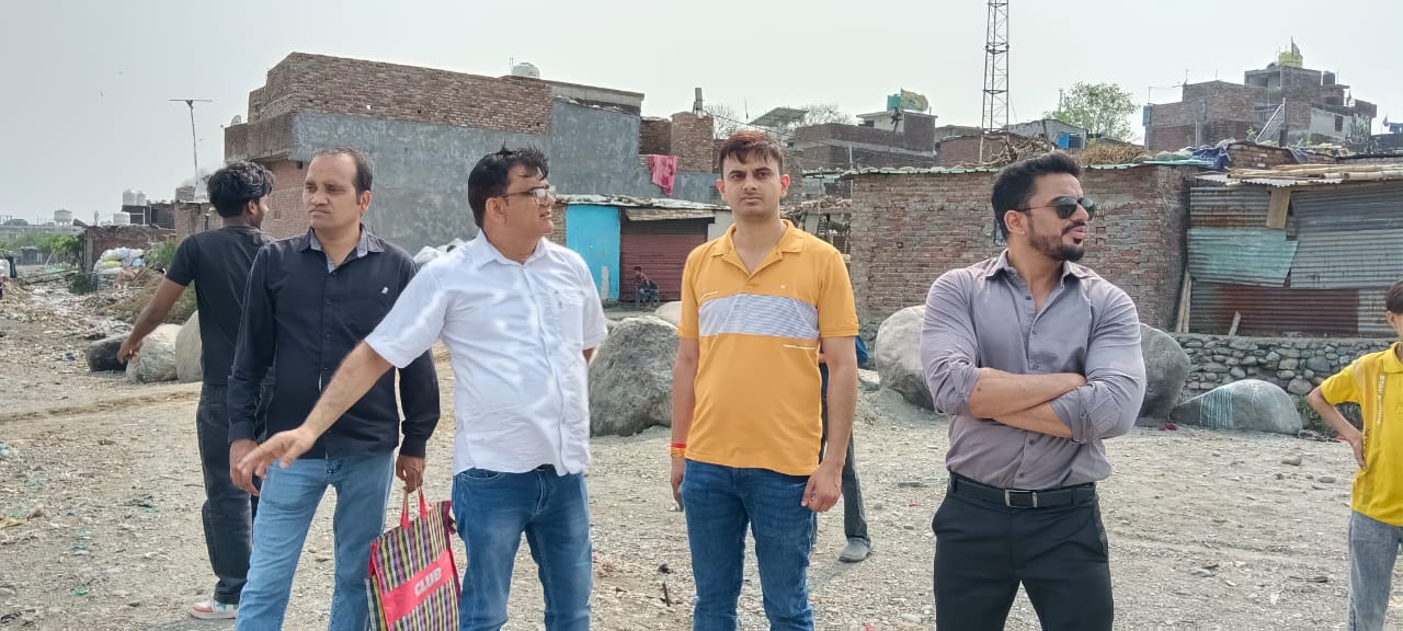 हल्द्वानी:(बड़ी खबर)-गौला नदी के पास अतिक्रमण पर प्रशासन सख्त, एक सप्ताह में हटाने का अल्टीमेटम। देखें Video