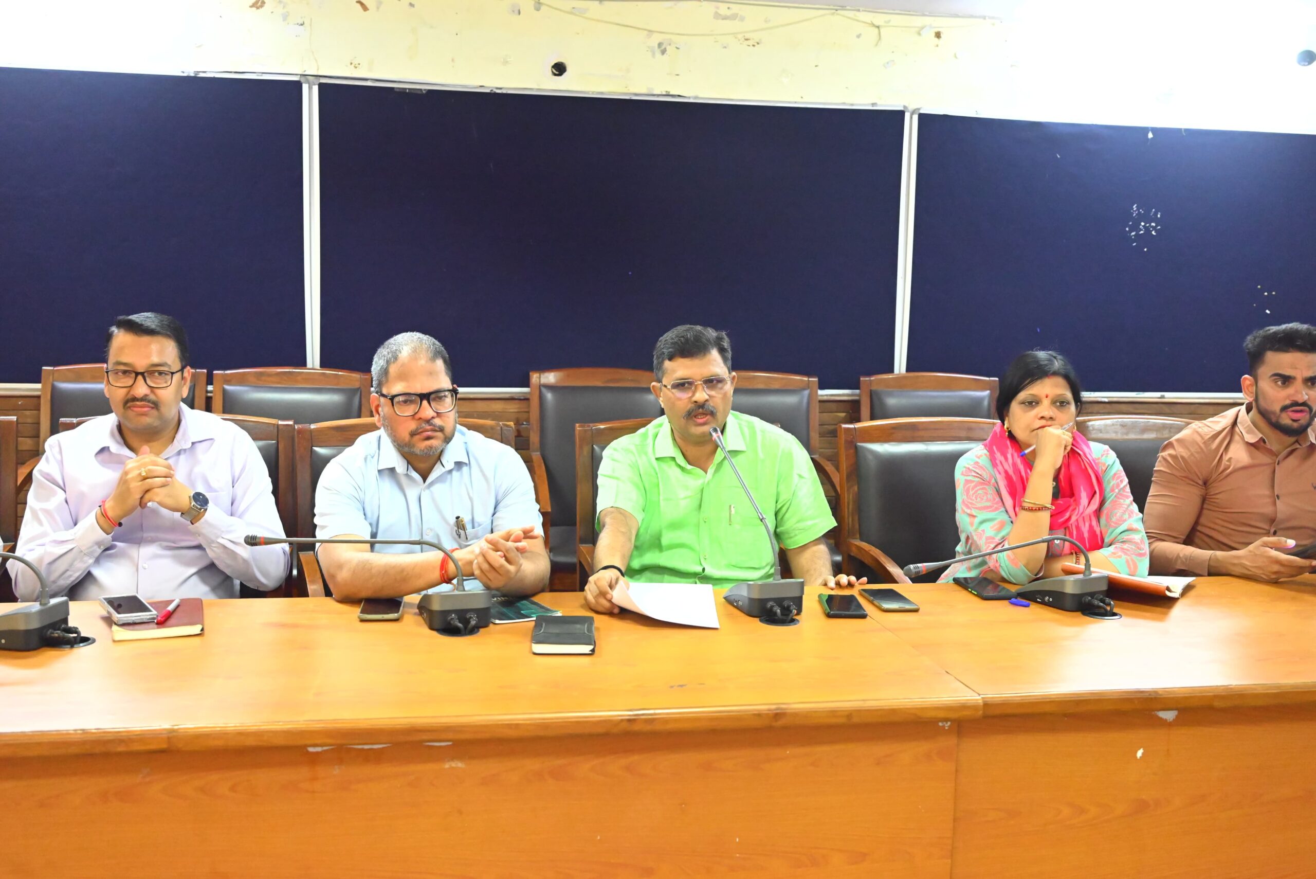 उत्तराखंड हल्द्वानी: ट्रैफिक व्यवस्था को लेकर प्रशासन ने कसी कमर, पर्यटकों की सुविधा के लिए तैनात किए गए नोडल अधिकारी