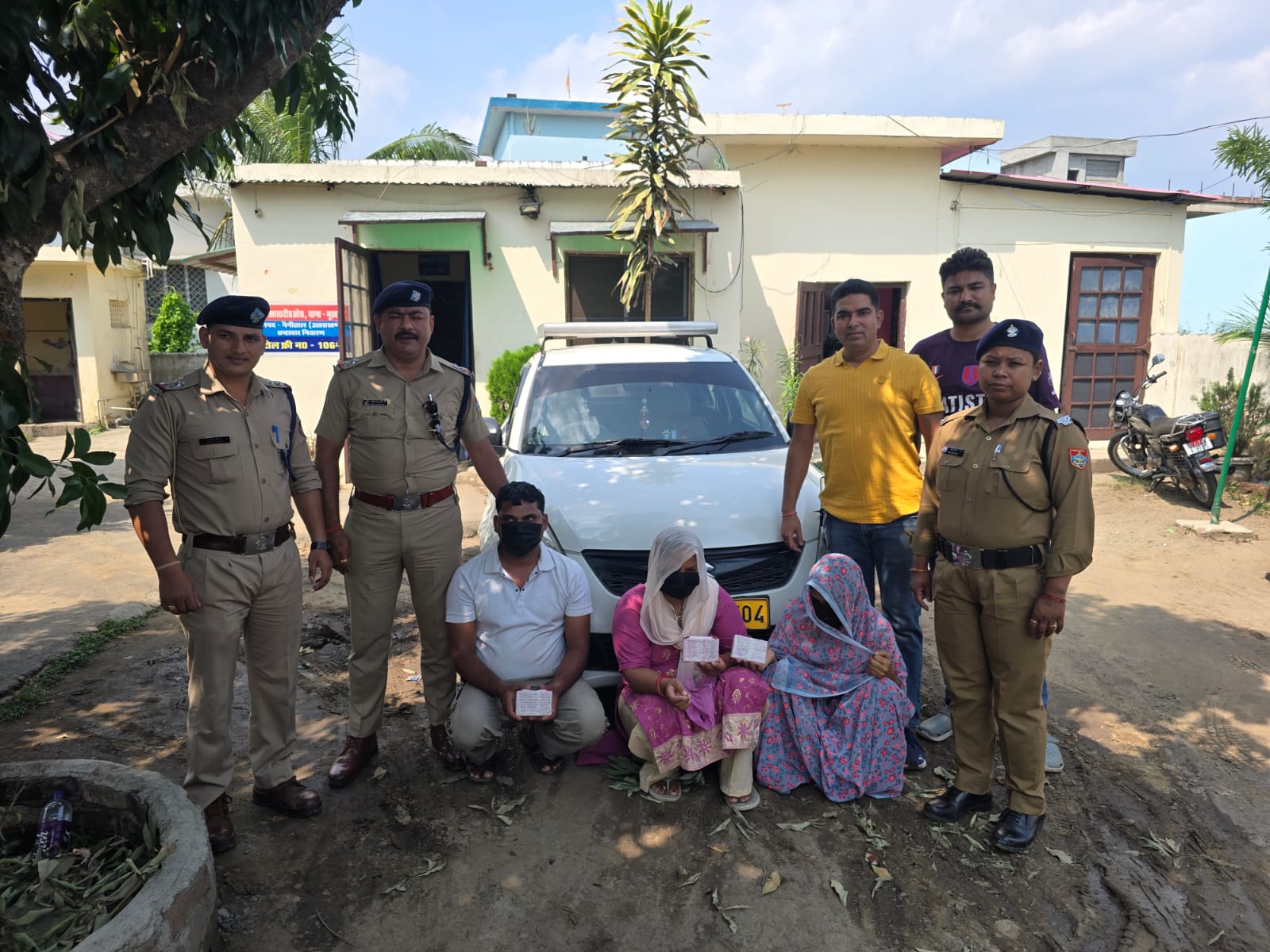उत्तराखंड हल्द्वानी: मंदिर में भीड़ का फायदा उठा चेन स्नैचिंग करने वाले गिरोह का भंडाफोड़, पति-पत्नी समेत तीन गिरफ्तार