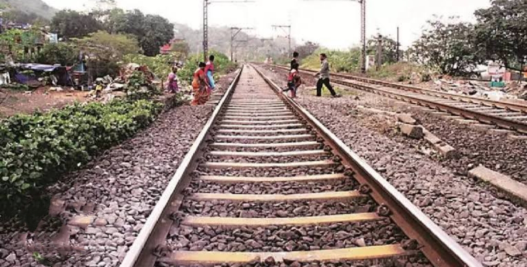 उत्तराखंड हरिद्वार : रेलवे लाइन पर मिला महिला—पुरुष का शव, आत्महत्या की आशंका