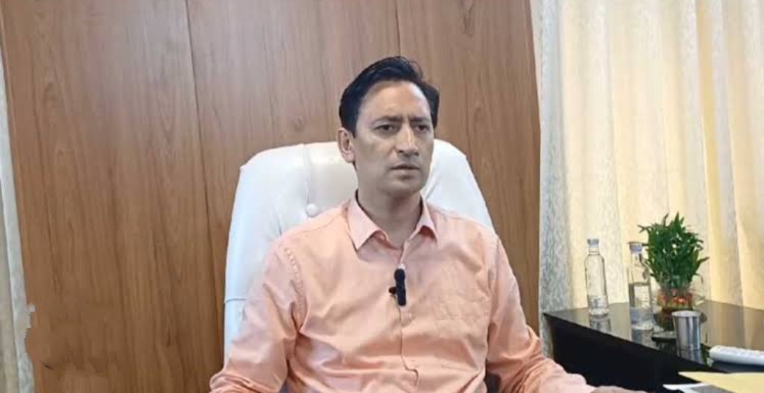 उत्तराखंड हल्द्वानी: पेयजल एवं सीवर कार्यों के लिए खोदी गई सड़कों की फोटो सहित आख्या प्रस्तुत करें अधिकारी: सचिव मुख्यमंत्री दीपक रावत