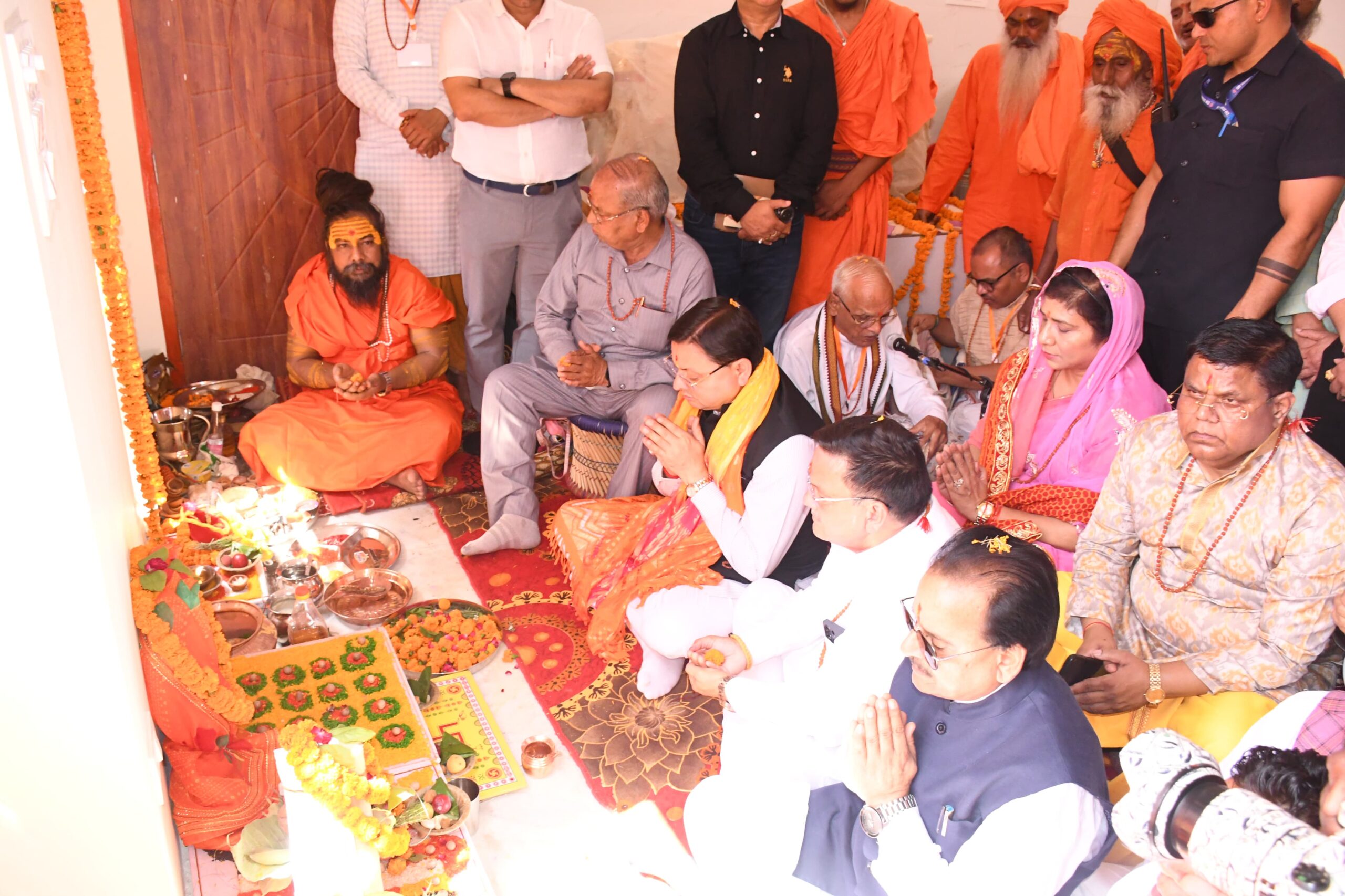 उत्तराखंड हल्द्वानी: मुख्यमंत्री धामी ने कालू सिद्ध मंदिर में प्राण प्रतिष्ठा महोत्सव में की पूजा-अर्चना, नवनिर्मित परिसर का किया स्थलीय निरीक्षण