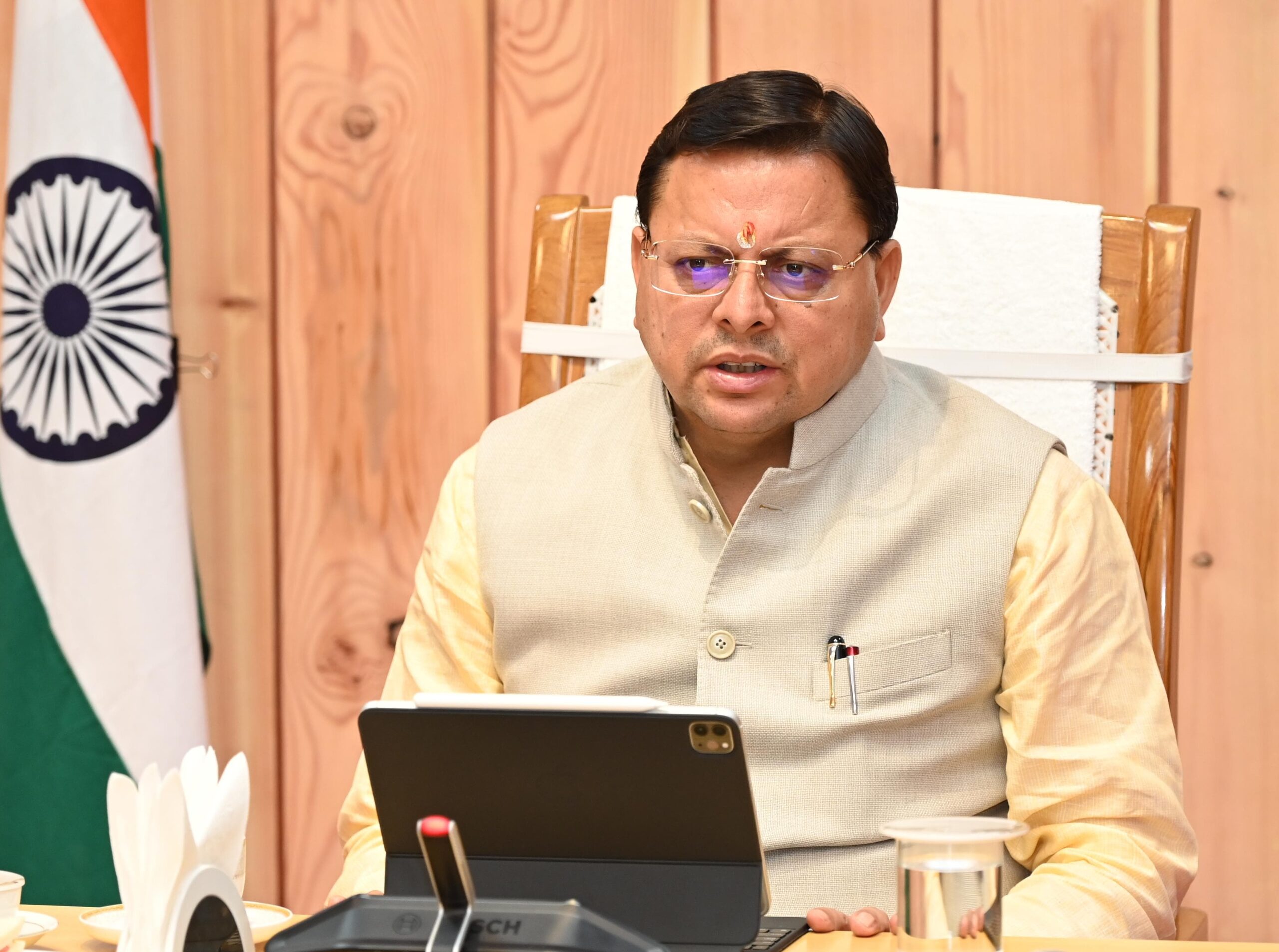 उत्तराखंड: कैंची धाम में बढ़ती श्रद्धालुओं की संख्या को लेकर अलर्ट, मुख्यमंत्री धामी ने दिए व्यवस्थाओं को दुरुस्त करने के निर्देश 