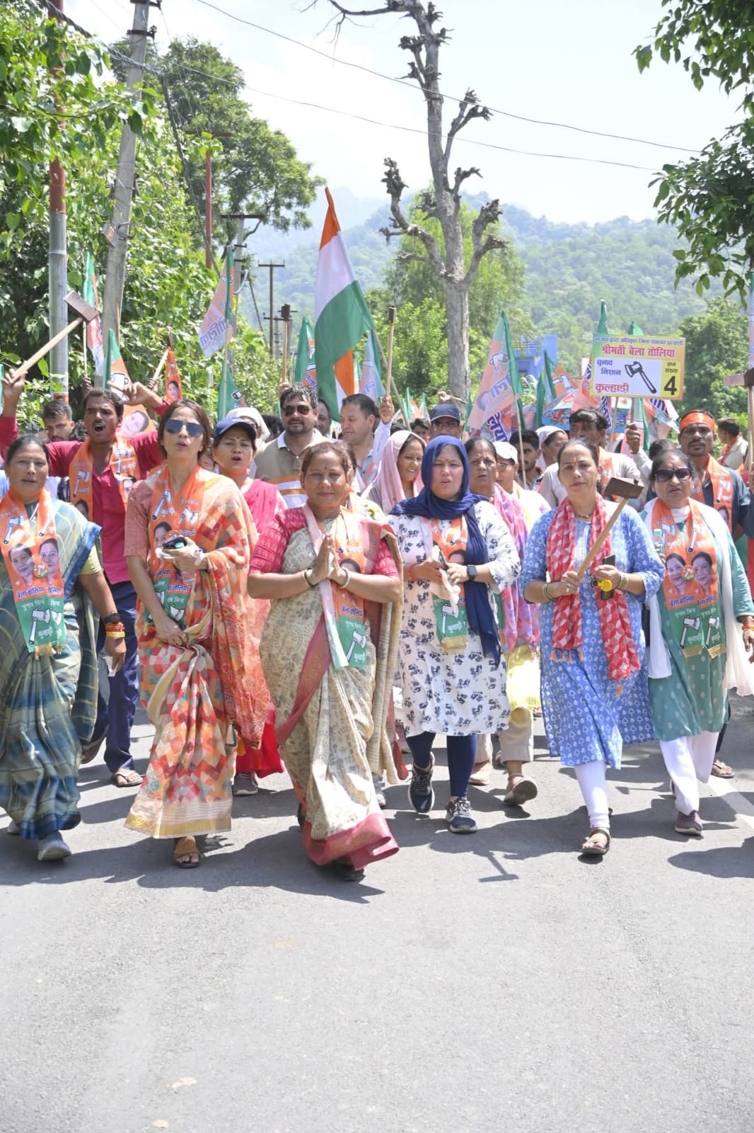 हल्द्वानी: बेला के समर्थन में उमड़ी भीड़, पार्टी (भाजपा) के पक्ष में तैयार हो रहा माहौल…..