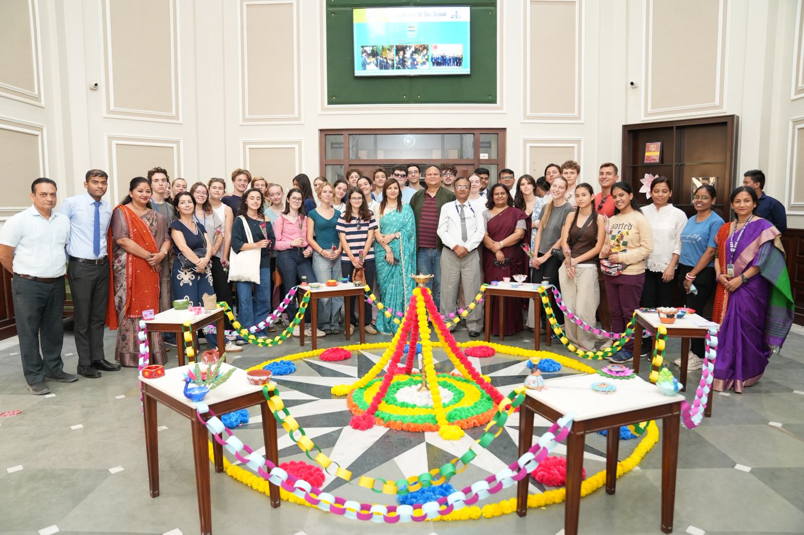 हल्द्वानी:- फ्रांस से आए छात्रों का इंस्पिरेशन स्कूल में हुआ भव्य स्वागत,