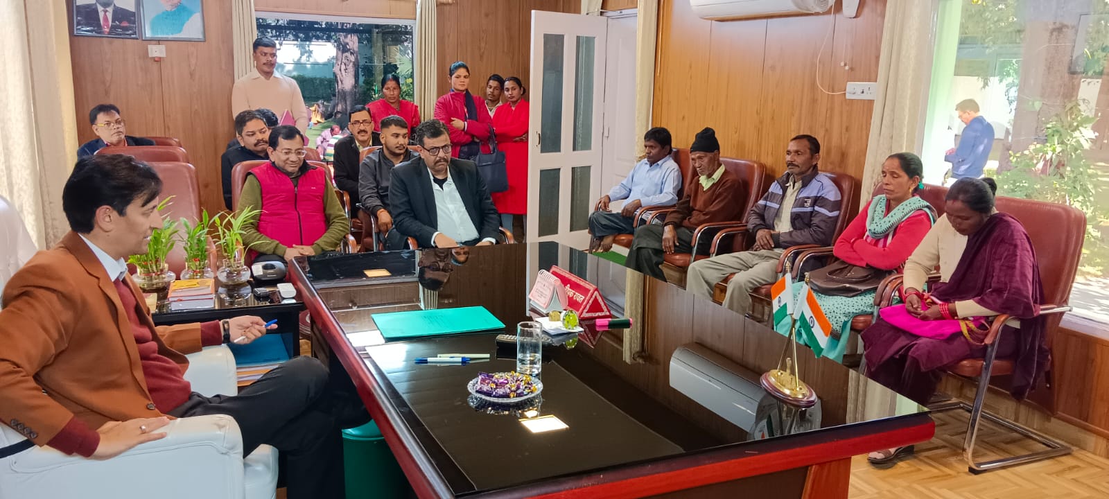उत्तराखंडहल्द्वानी:- कुमाऊं कमिश्नर दीपक रावत ने सुनी जनसमस्याएं,कई मुद्दों पर त्वरित कार्रवाई……….