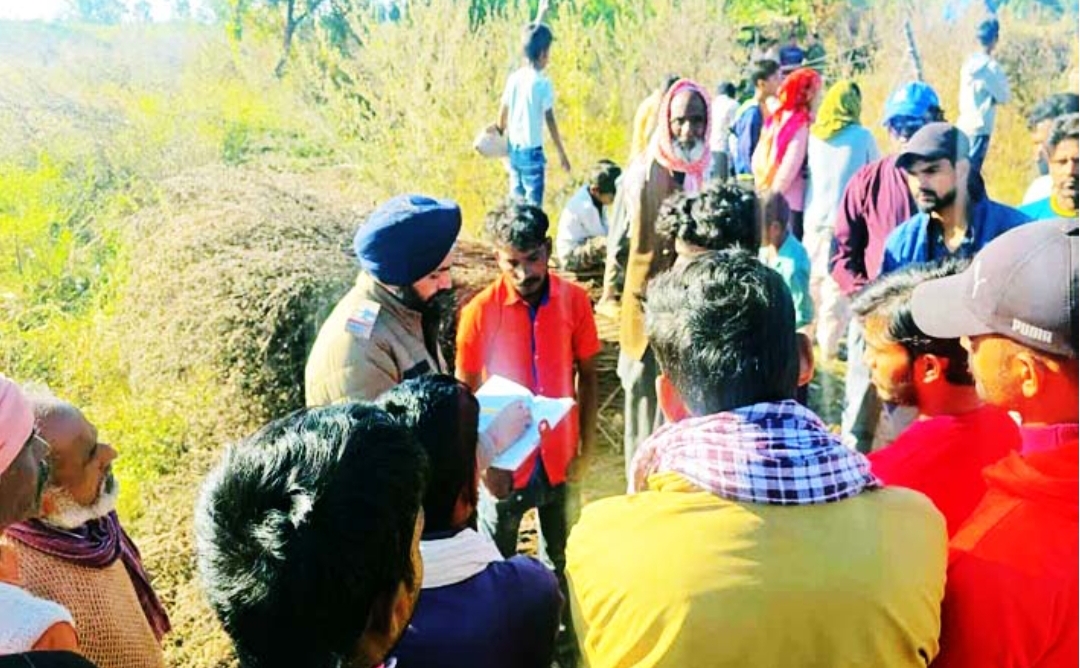 उत्तराखंडरामनगर:- झोपड़ी में मिला बुजुर्ग का सिर कुचला हुआ शव, क्षेत्र में दहशत……