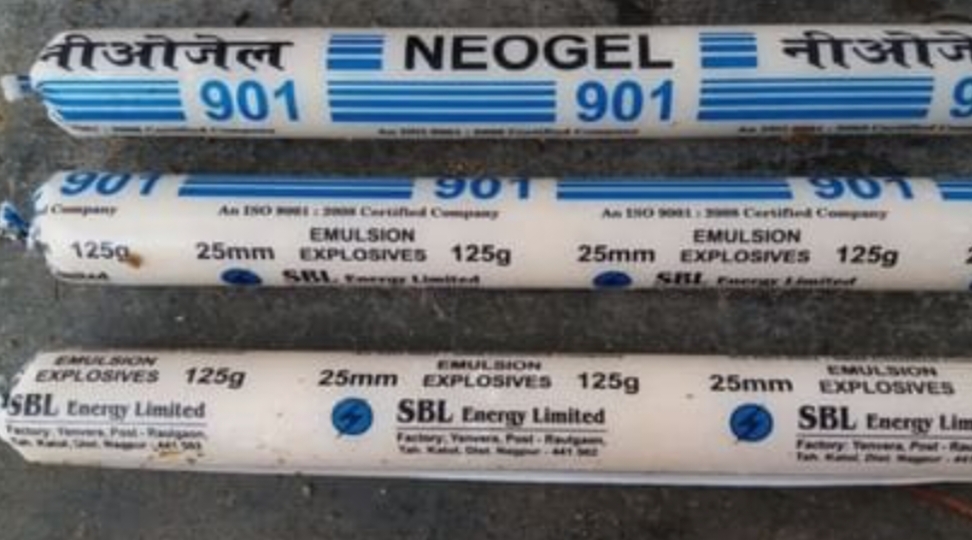 उत्तराखंडअल्मोड़ा:- स्कूल परिसर के निकट झाड़ियों से मिली 161 जिलेटिन की छड़ें, प्रशासन और सुरक्षा एजेंसियों में मचा हड़कंप………