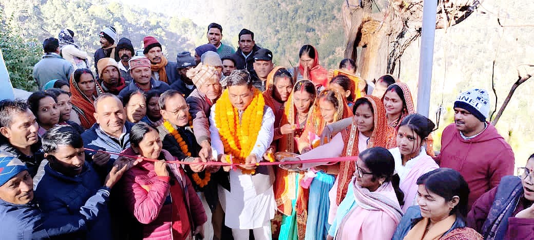 उत्तराखंड:- महिला दुग्ध समितियां ग्महिलाओं को आत्मनिर्भर बनाने की और बड़ा कदम *मुकेश बोरा*……..