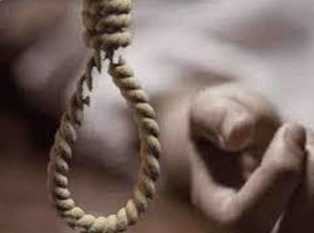 उत्तराखंडलालकुआं:- आर्थिक तंगी से जूझ रहे व्यवसायी दंपति ने मौत को लगाया गले, जांच में जुटी पुलिस……..