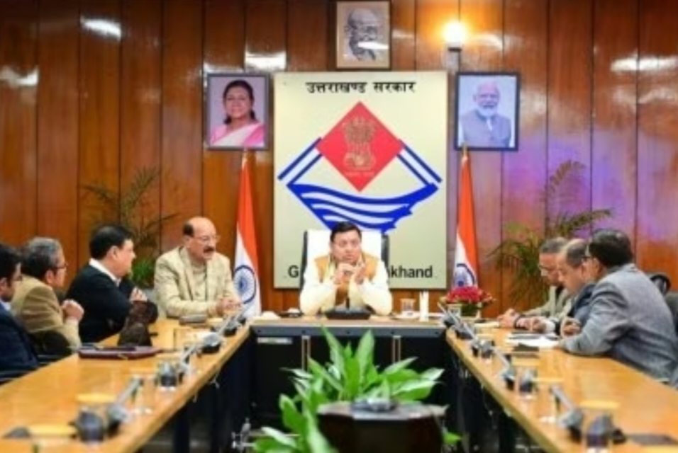 उत्तराखंडदेहरादून। वन्य जीव संघर्ष पर मुख्यमंत्री की सख्ती, डीएफओ को हटाने के आदेश…..