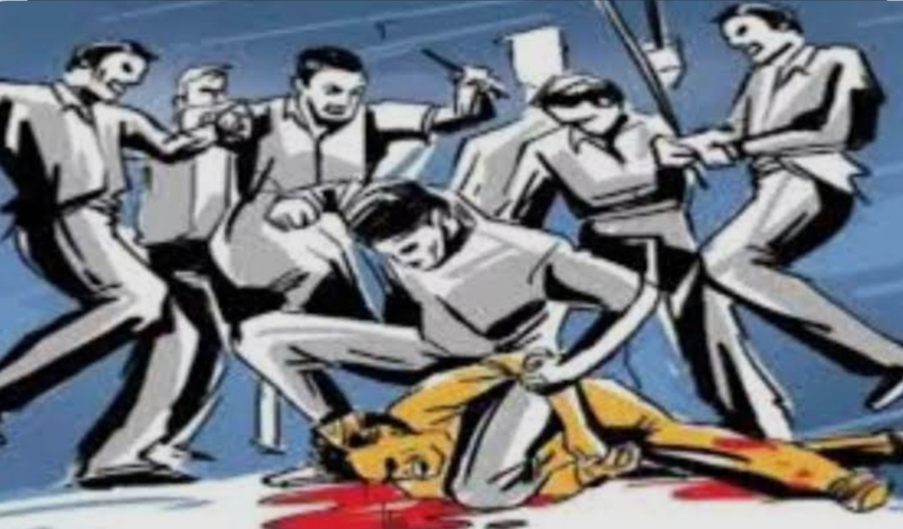 डीएवी कॉलेज छात्रसंघ समारोह, सीएम के निकलते ही आपस में भिड़े छात्र, एक छात्र को लगा चाकू……