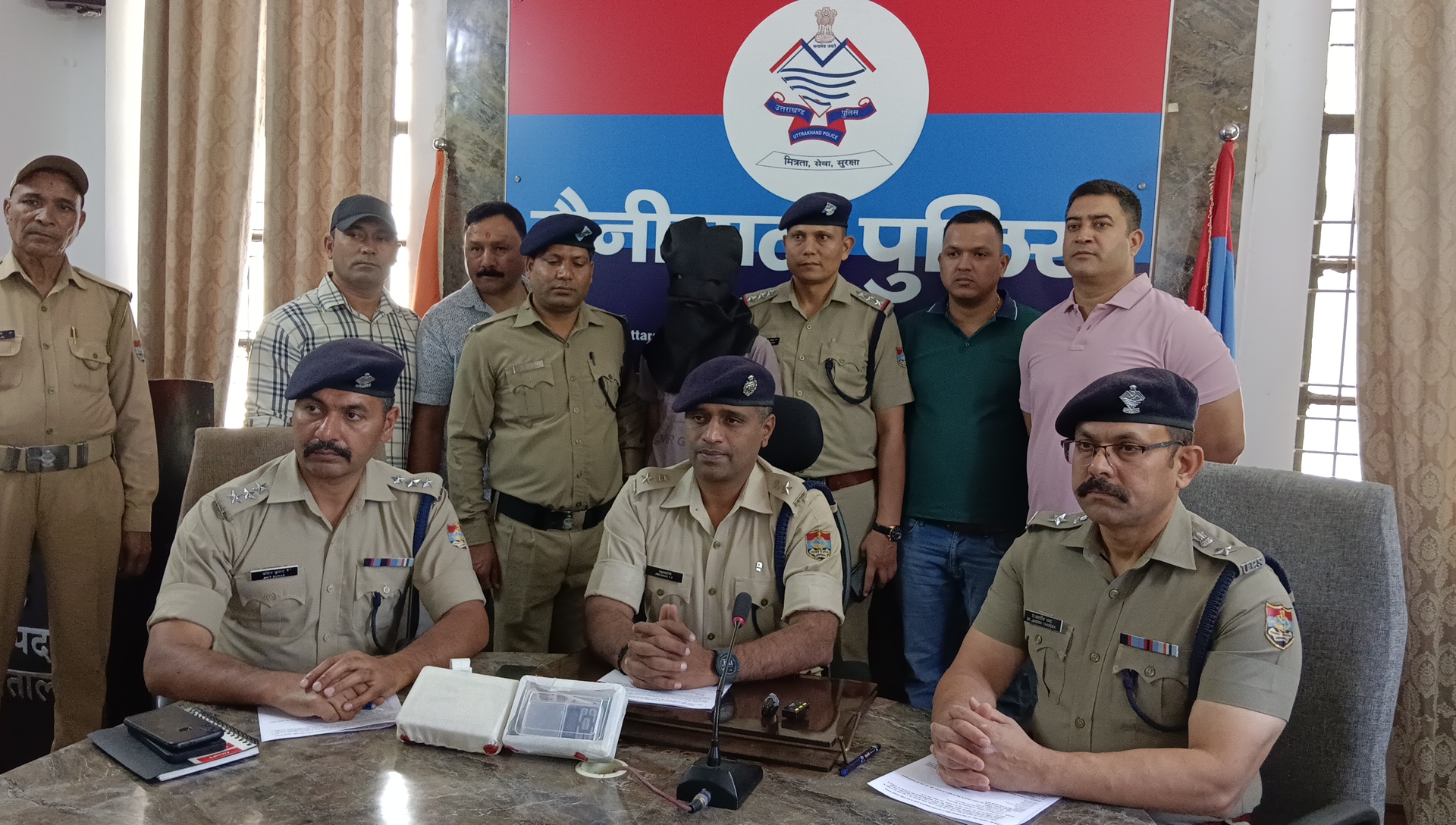 युवाओं की नशों में जहर घोलने का प्रयास विफल,66 लाख की स्मैक के साथ ऑटो चालक गिरफ्तार…….