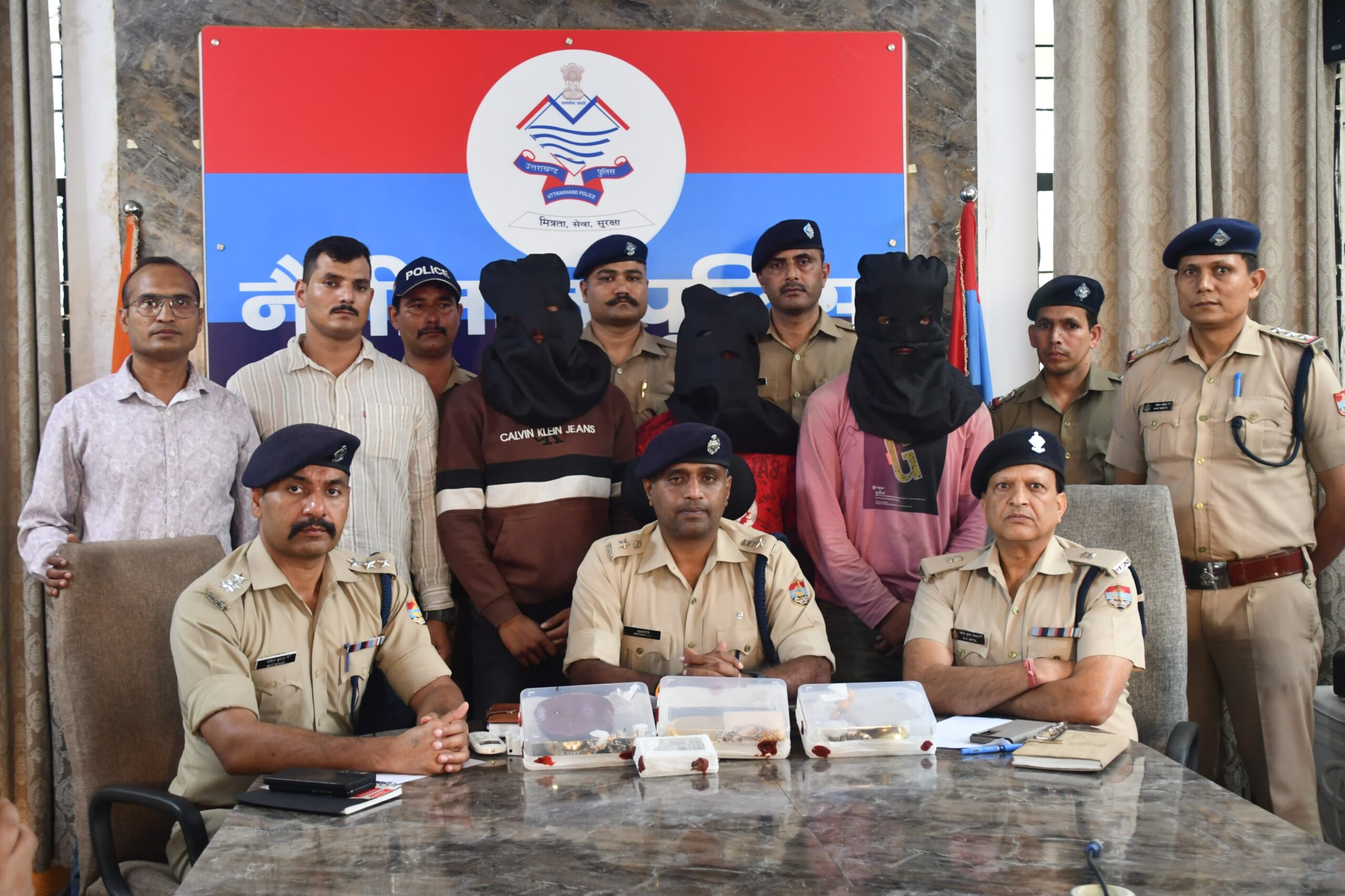 रात में करते थे बंद घरों की रैकी, नैनीताल पुलिस के प्रयासों से हुआ शातिर चोर सपेरों के गिरोह का भंडाफोड़…