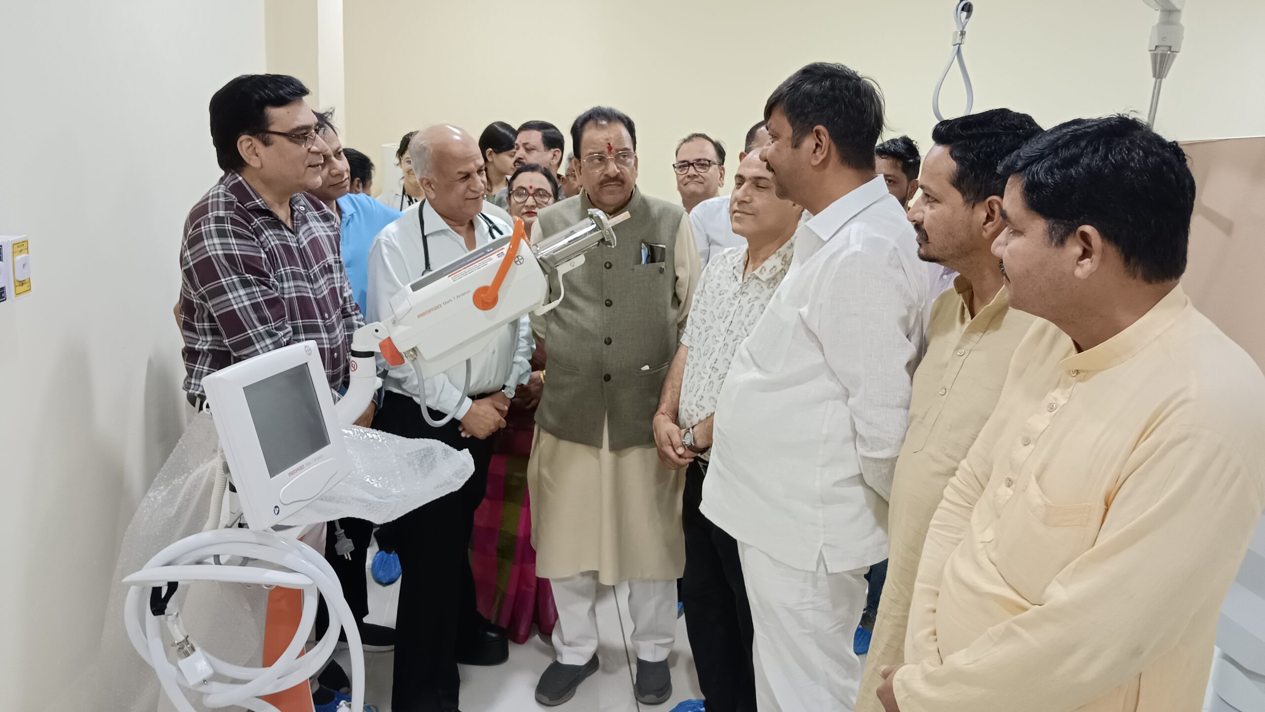 STH में कैथ लैब का सांसद भट्ट ने किया निरीक्षण, तैयारियां पूरी, अब स्पेशलिस्ट का इंतजार…..