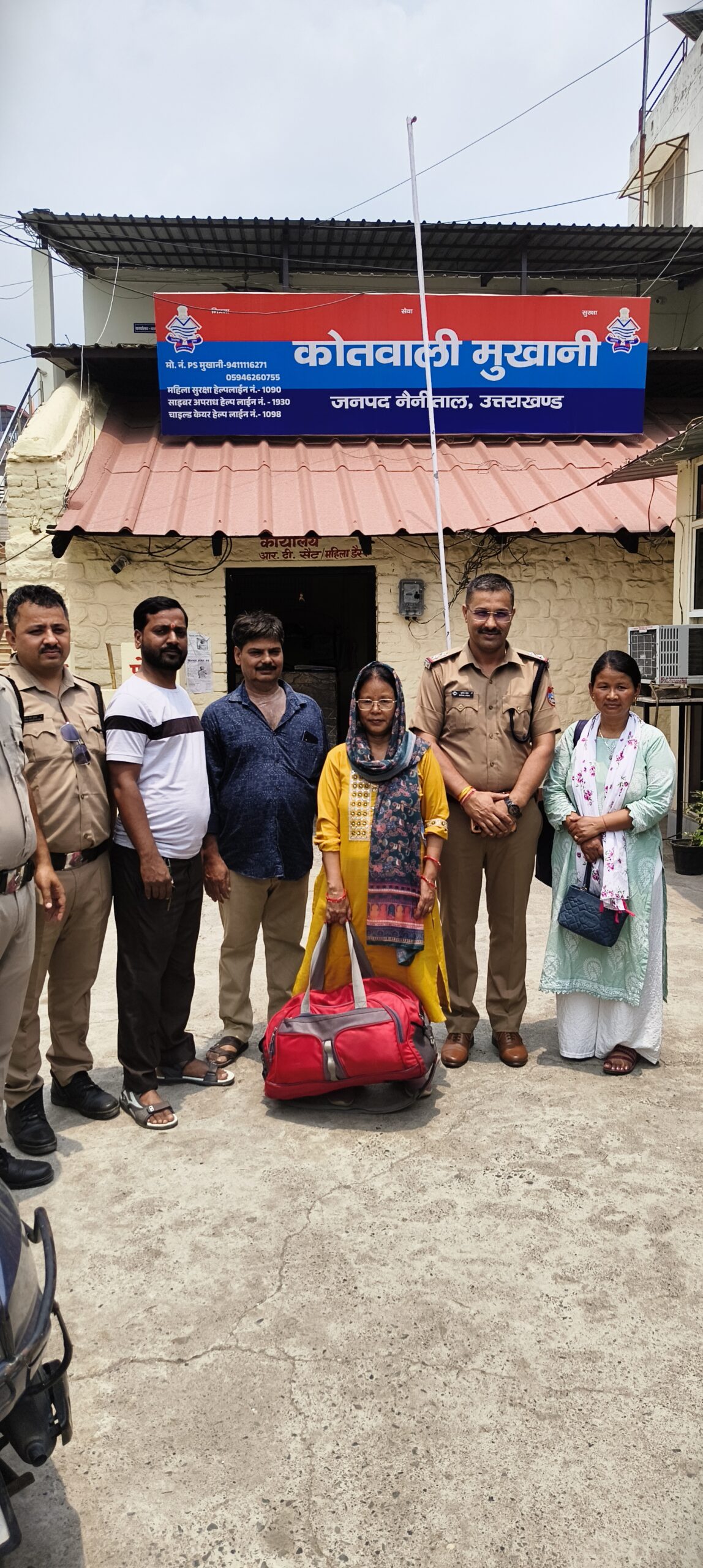 लाखों के जेवरात से भरा बैग लौटाया….