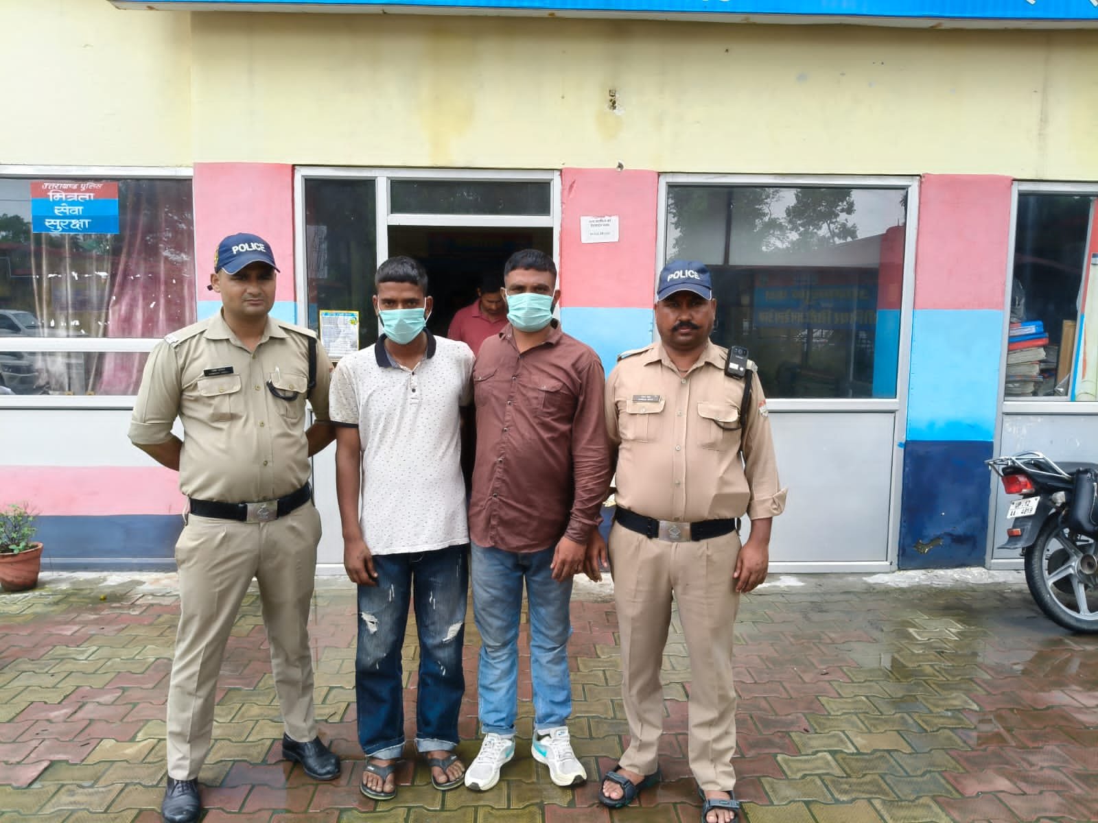 13 वर्षीय बेटी की हत्या के आरोप में पिता समेत दो गिरफ्तार, शव नहर में फेंकने का आरोप…..