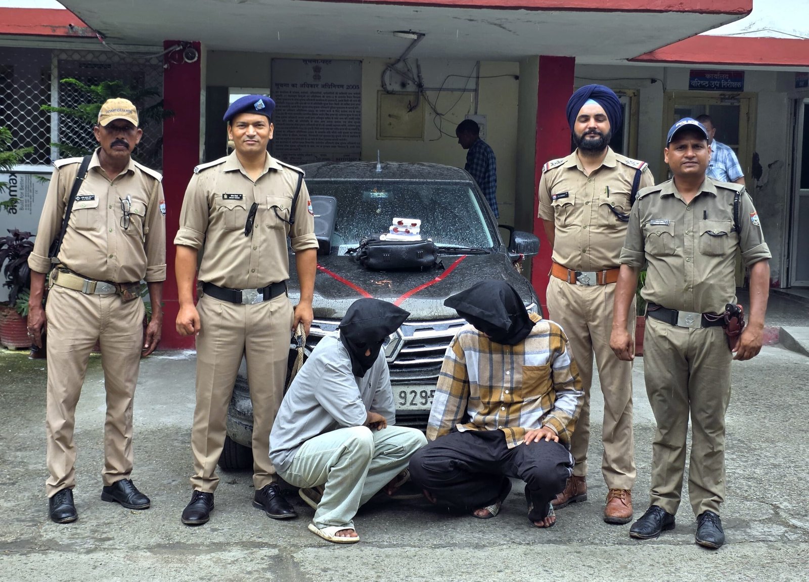 स्कूल में सेंधमारी कर उड़ाया लैपटॉप-नकदी, देवलचोड़ निवासी संदीप और उज्जवल गिरफ्तार…..