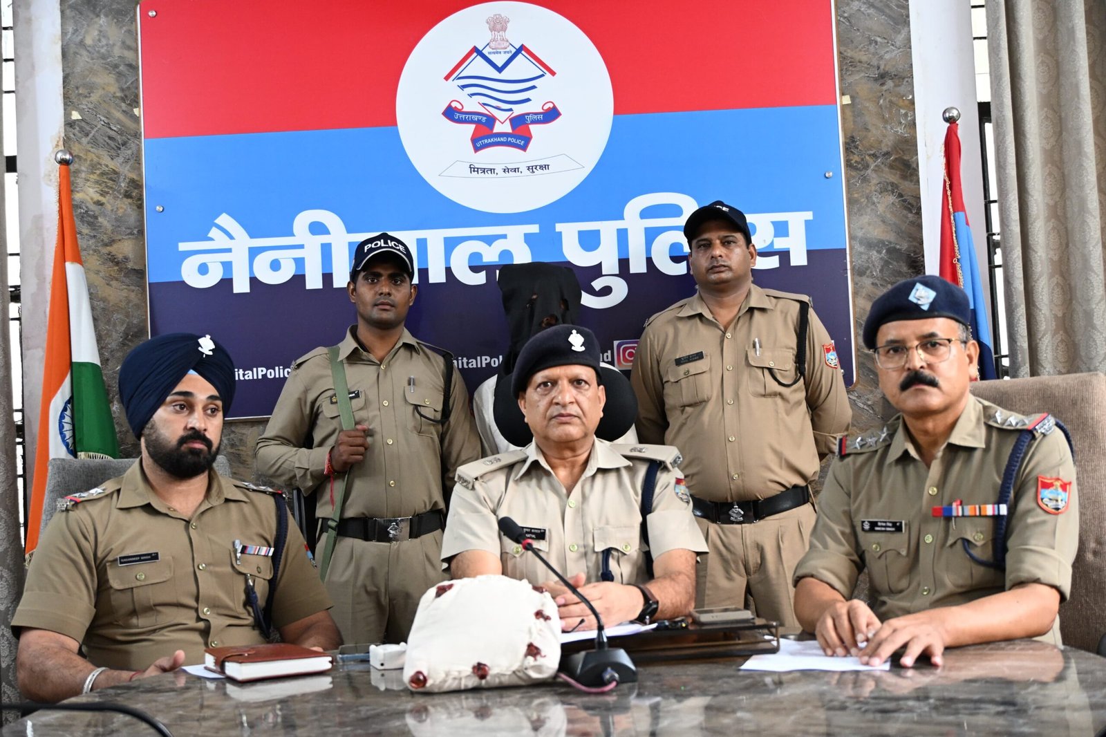 शक ने रची खूनी साजिश! दुपट्टा बना हत्या का हथियार, आरोपी गिरफ्तार…..
