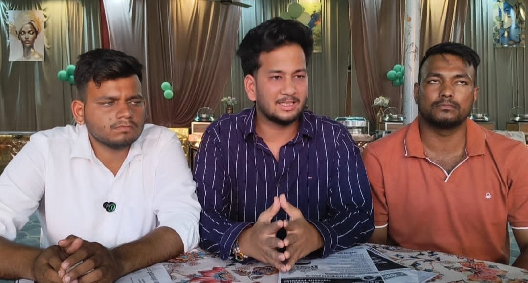 आर्यन के समर्थन में जुटे पूर्व छात्रनेता, कमल बोरा और अंकित तोलिया ने खोला समर्थन का पत्ता…