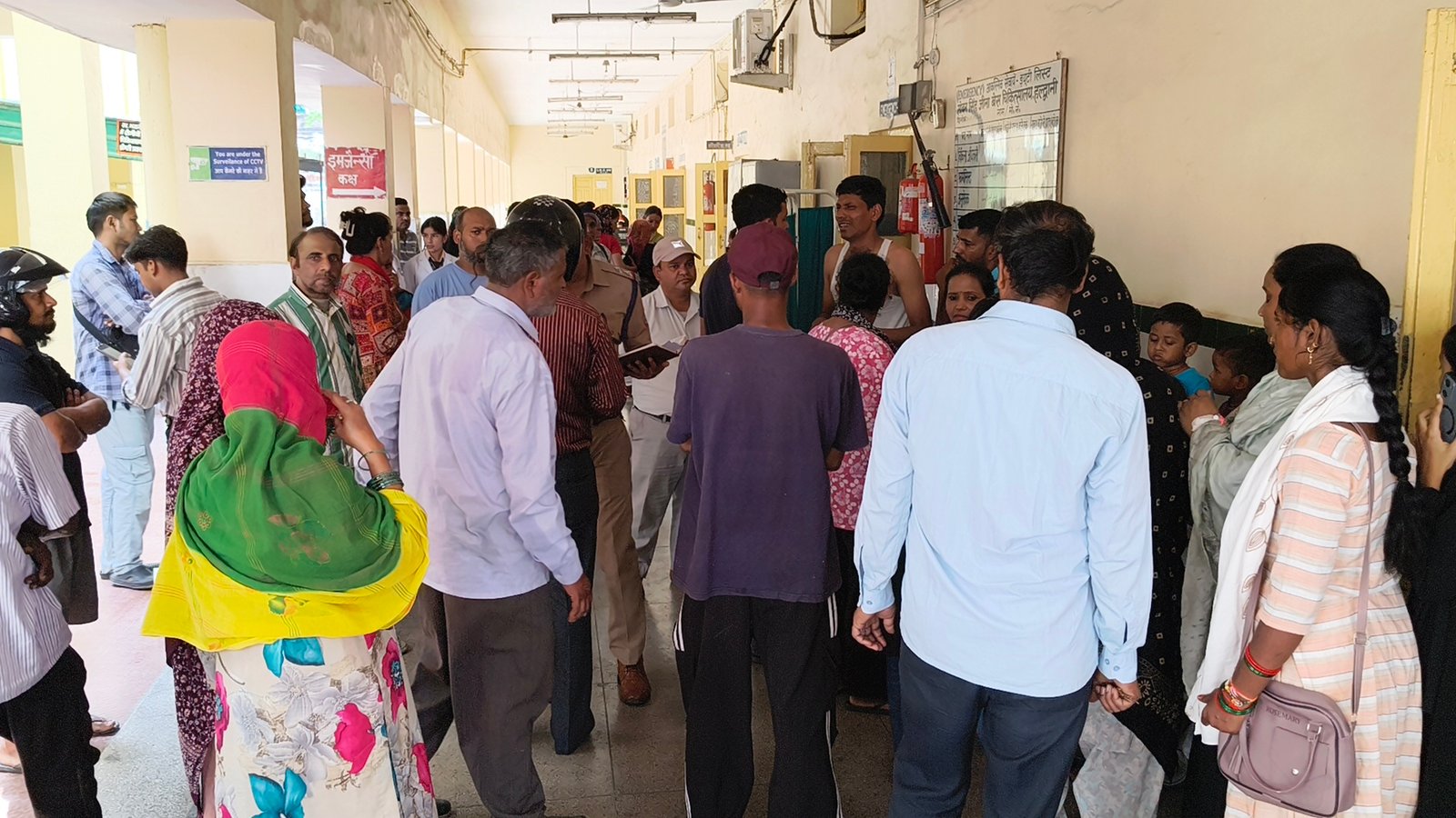 गर्दन की नश चटकाने के दौरान महिला की मौत, परिजनों ने पहलवान पर लगाए आरोप…..